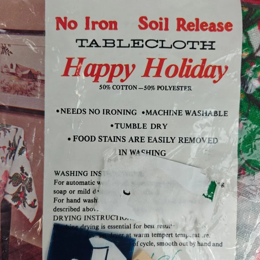 Vintage No Iron Soil Release Holiday Christmas Tablecloth 60